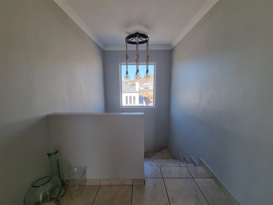 3 Bedroom Property for Sale in Sandy Point Western Cape